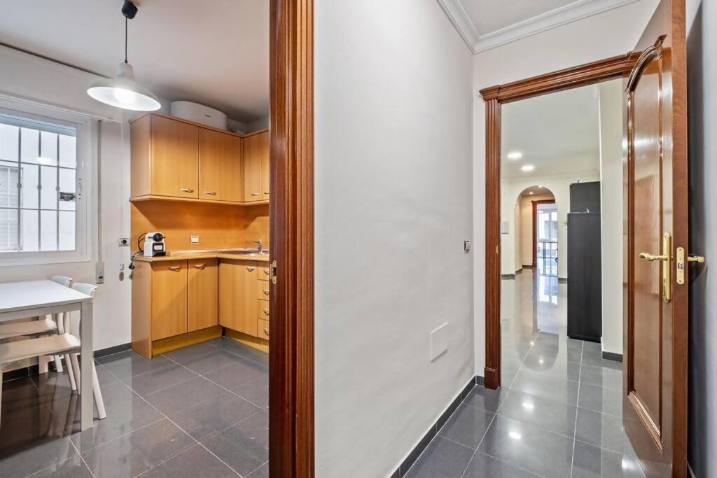 Ferienwohnung Piso En Atarazanas Málaga Exterior foto